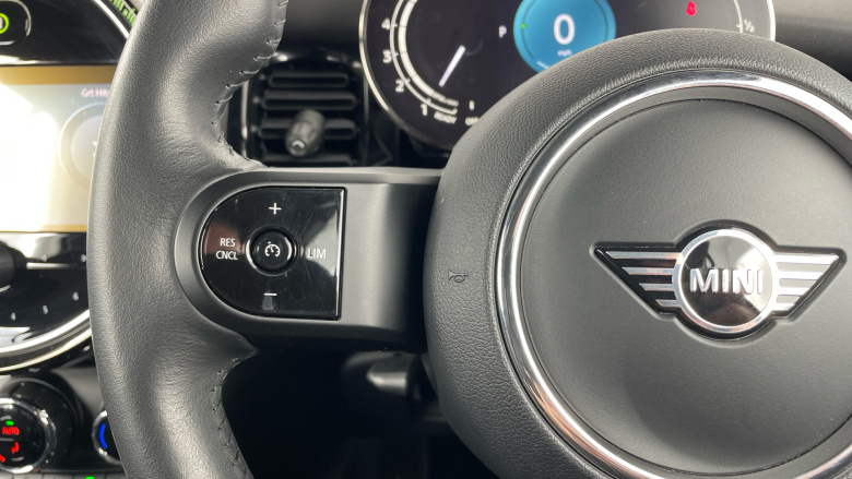 MINI Cooper 2.0 C Classic 2dr Auto Petrol Convertible